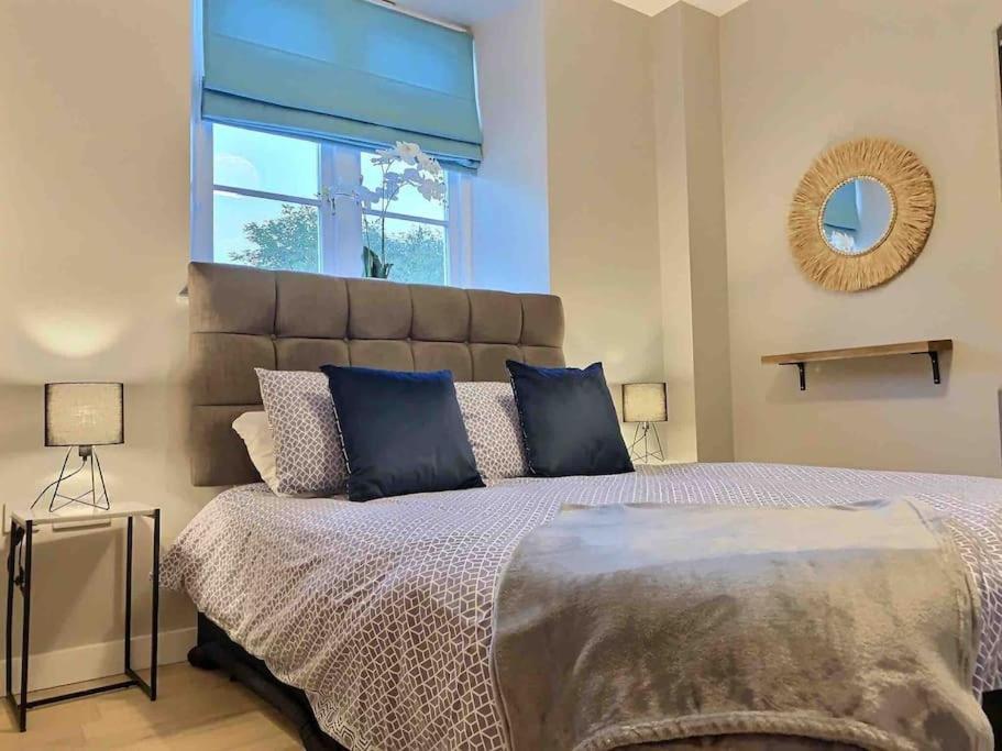 Cotswold Chapel, Sleeps Up To 5 In Kingsize Beds Apartment Chipping Norton Exterior photo